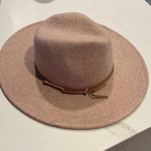 Universal Thread Blush Felt Hat with Brown Band